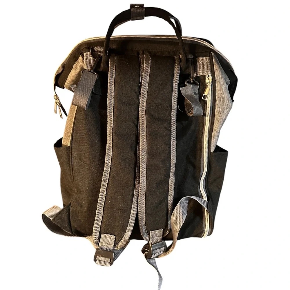 Harry Baby Backpack Bag Traveling Outdoor USB Port Oxford Cloth Zipper Gray/Blk